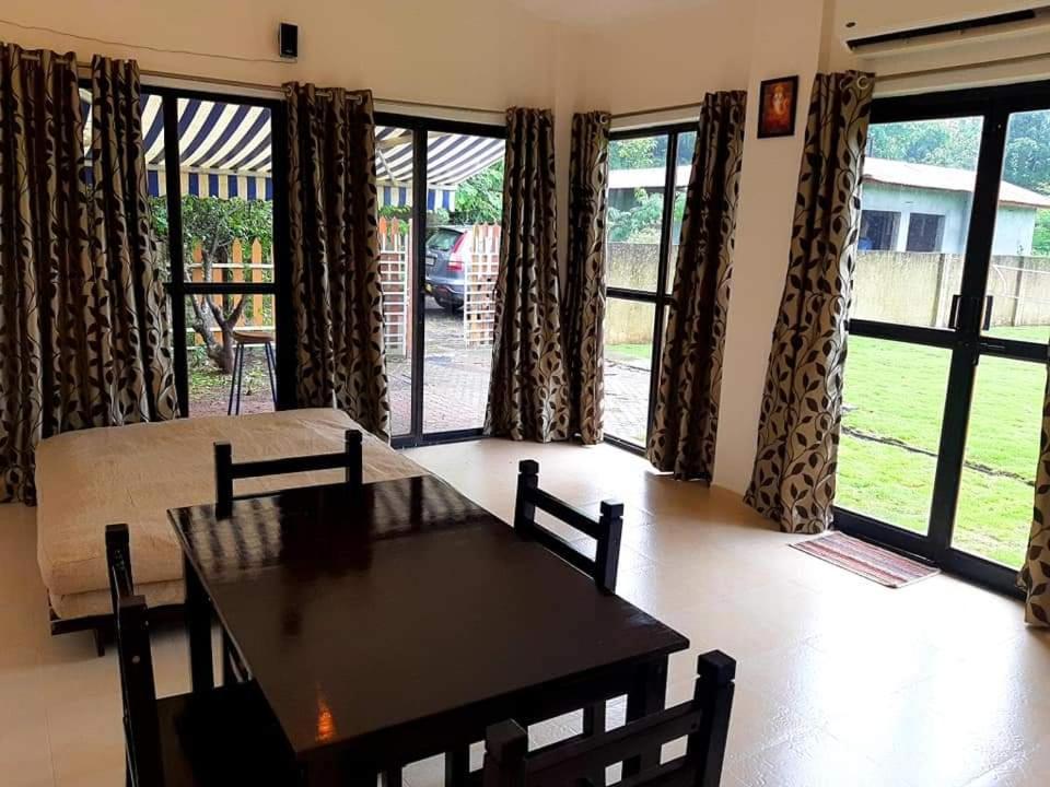 Chalet Ahaz, The Place Of Privacy With Outside Sitting Karjat Dış mekan fotoğraf